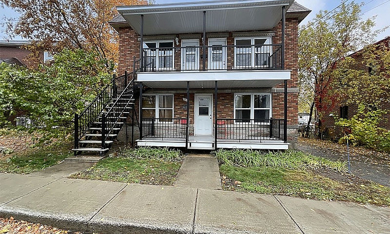 $597,000 - Triplex F...