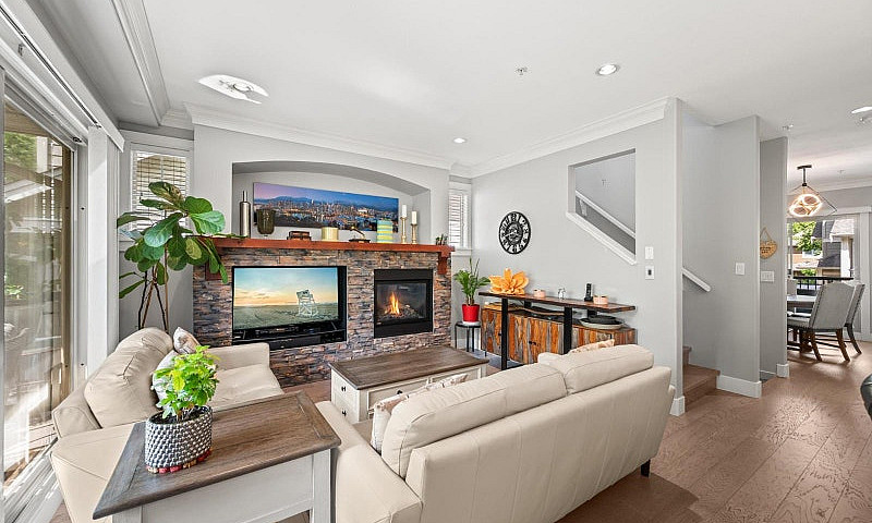 43 22225 50 Avenue L...