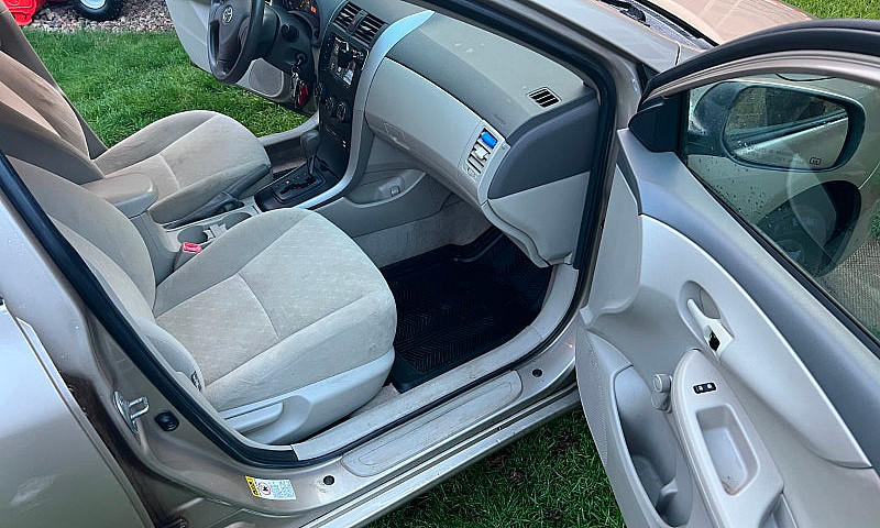 2010 Toyota Corolla ...