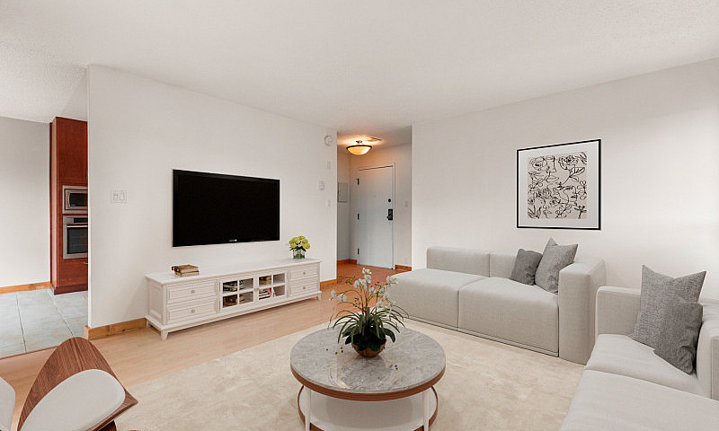 New Listing! 306 808...