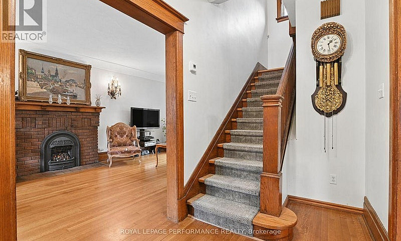 16 Renfrew Avenue Ot...