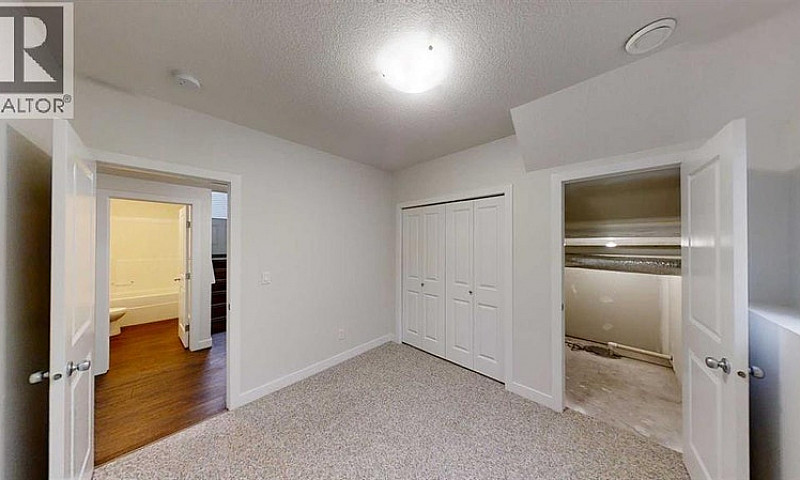 B, 9717 112 Avenue C...