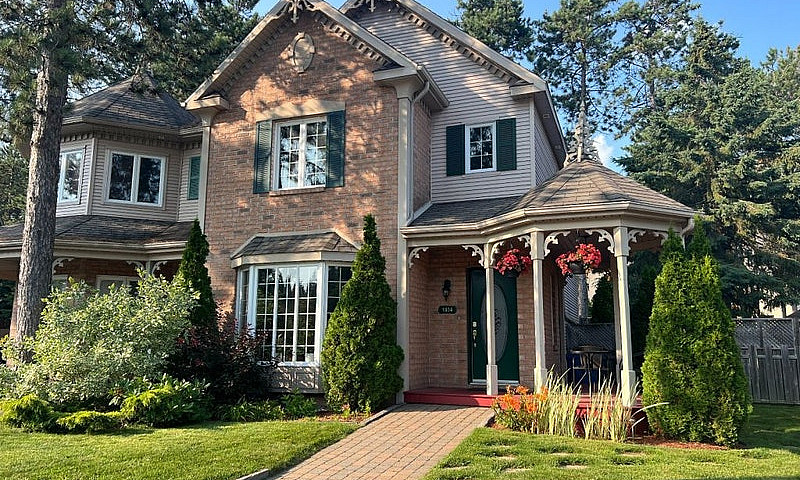 $489,000 - Semi-Deta...
