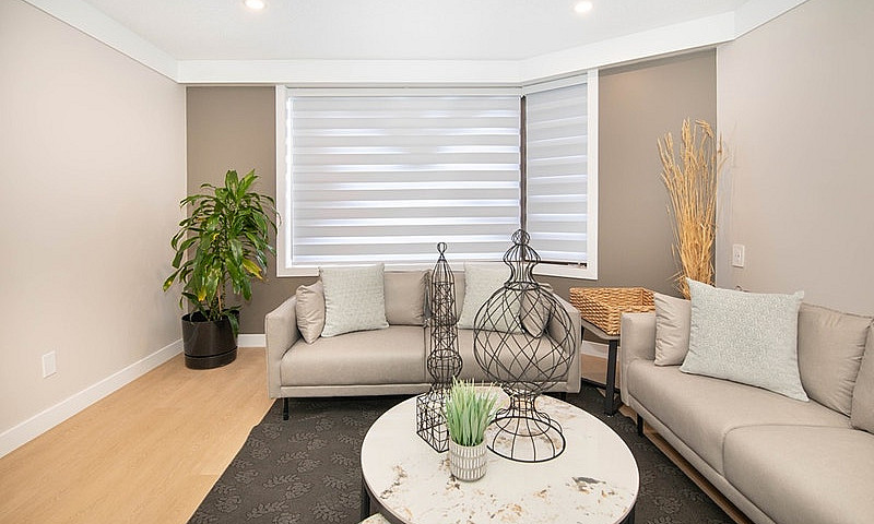 Penthouse 1-Bed + De...