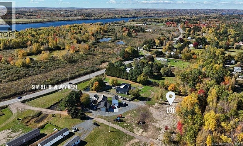 Lot Route 105 Mauger...