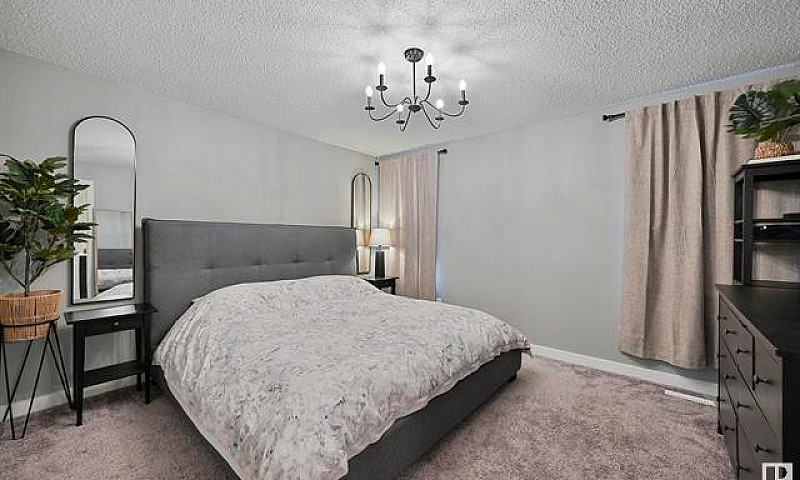 1525 Tamarack Bv Nw ...