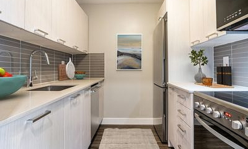 835 Roselawn - Rosel...