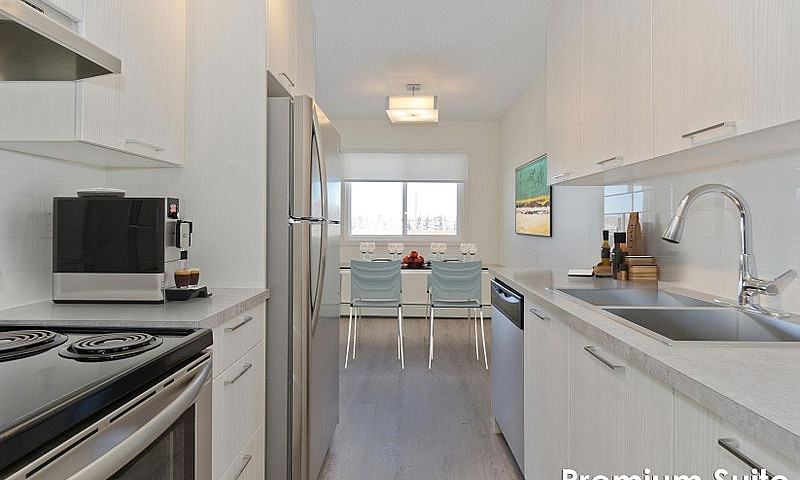 Lakeview Apartments ...