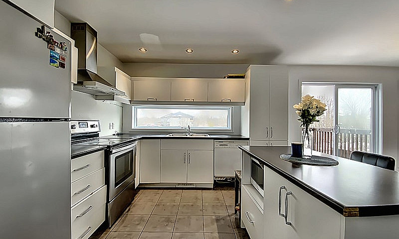 $489,999 - Semi-Deta...
