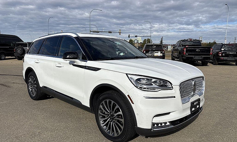 2023 Lincoln Aviator...