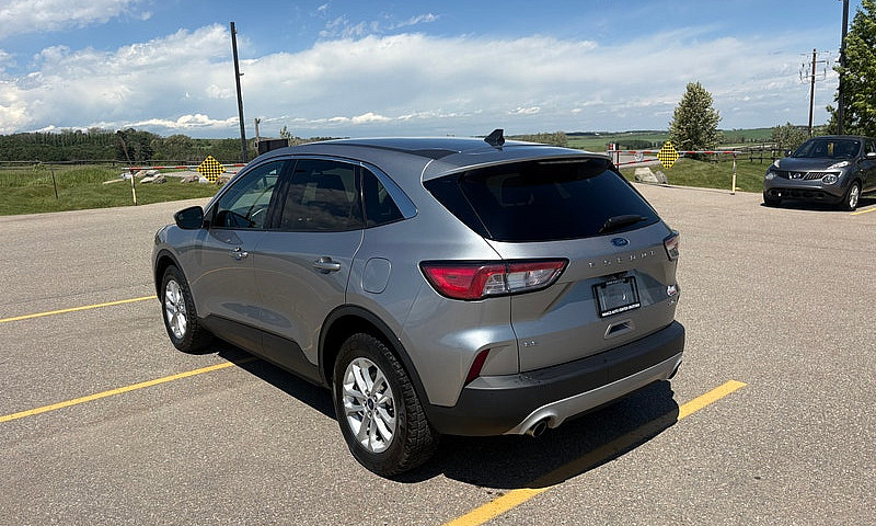 2021 Ford Escape Se ...