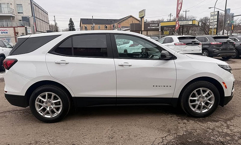 2024 Chev Equinox  L...