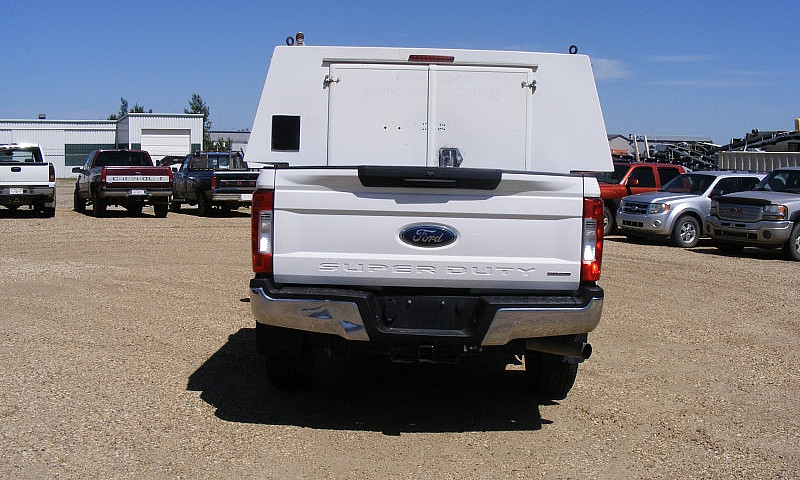 2019 Ford F250 Xlt--...