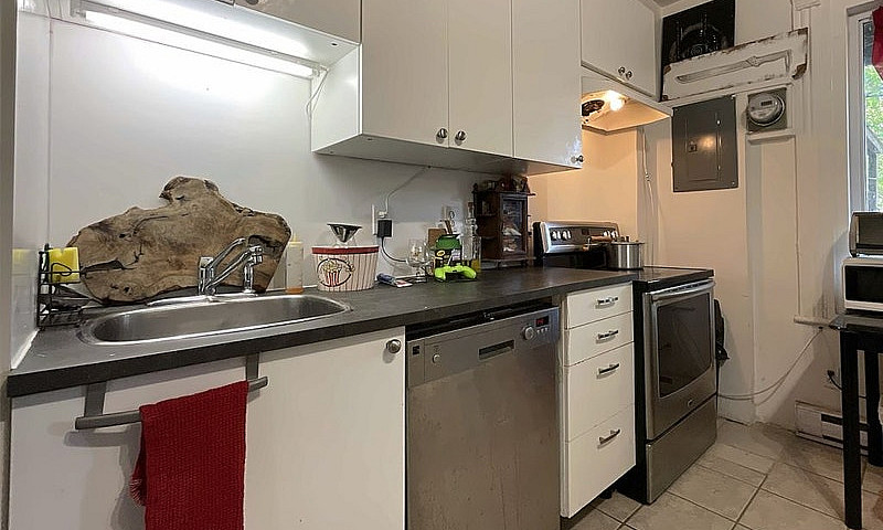 $993,000 - Triplex F...