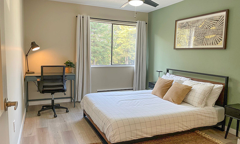 Spacious & Furnished...