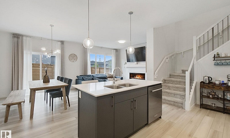 4 Bed Riverside Cove...
