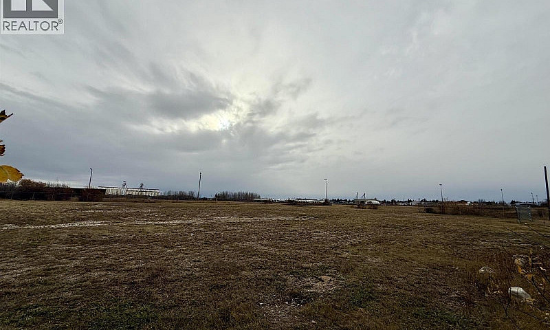7405 100 Avenue Fort...