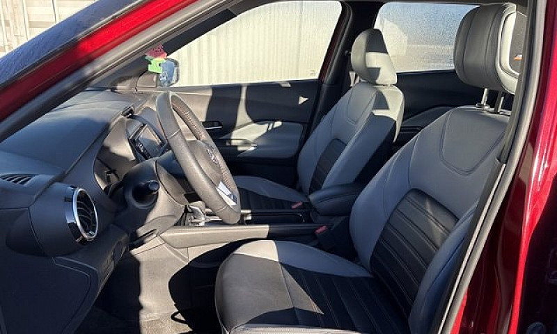 2023 Nissan Kicks Sr...
