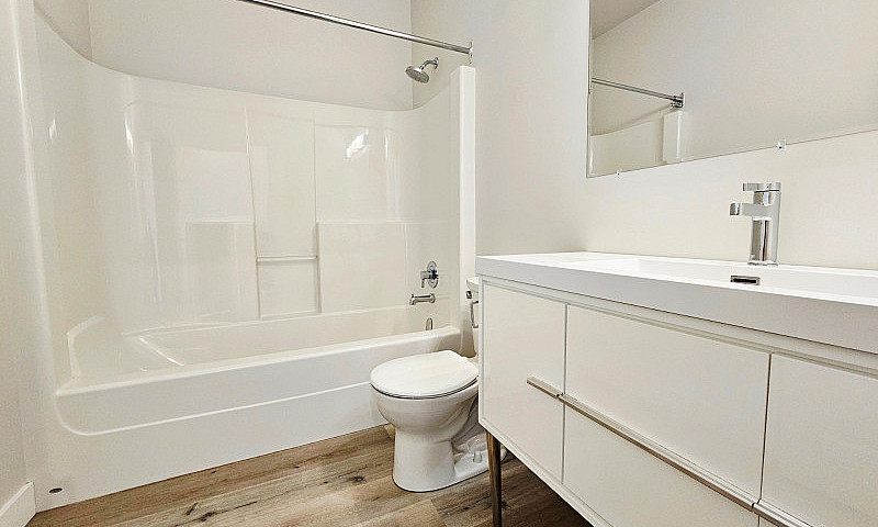 Downtown 2 Bedroom T...