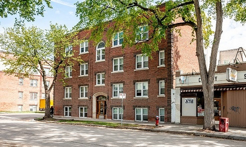 221 Colony St- Colon...