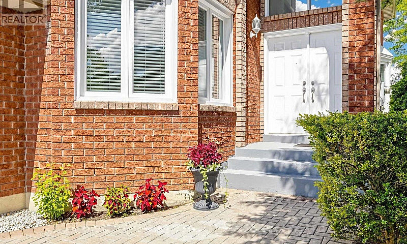 1622 Sandhurst Cresc...