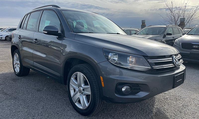 2016 Volkswagen Tigu...