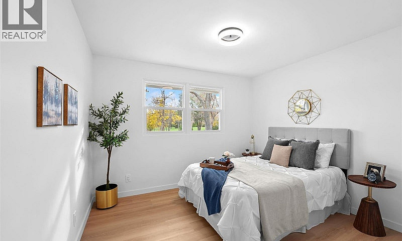 5004 1St Avenue Regi...