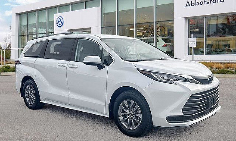 2022 Toyota Sienna...