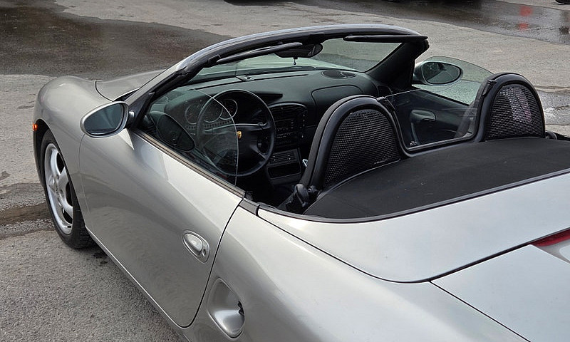 1999 Porsche Boxster...