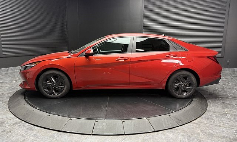 2021 Hyundai Elantra...