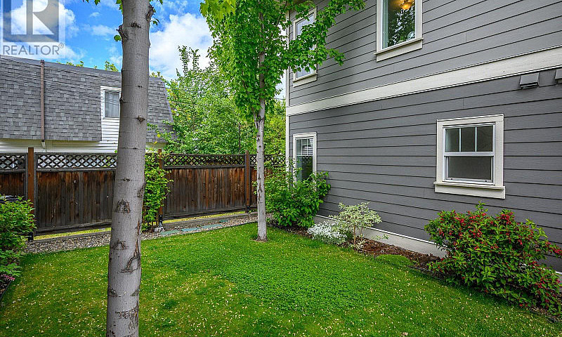 3606 25 Avenue Unit#...
