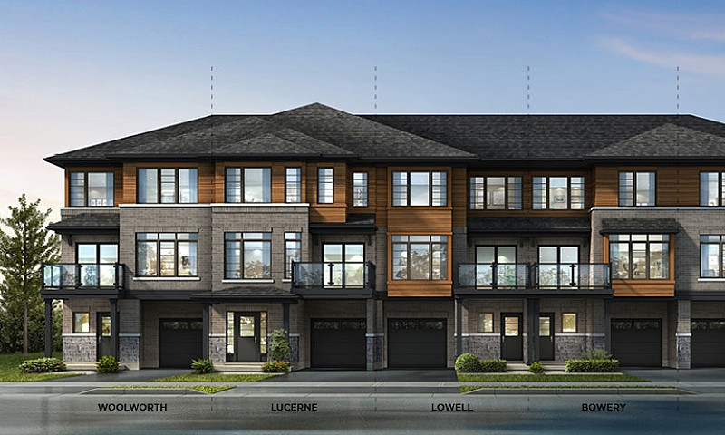 Oakville- Luxury Lar...