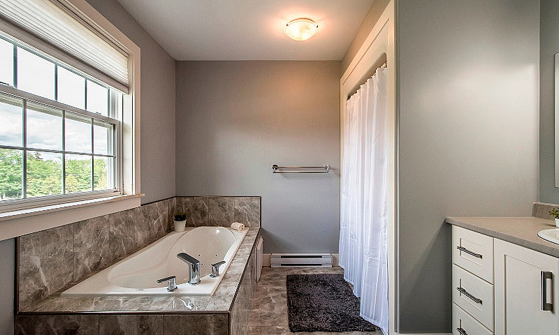 Stunning 4 Bedroom, ...