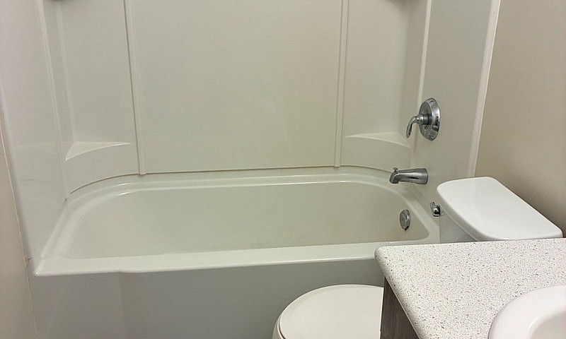 Clean & Quiet 2 Bedr...