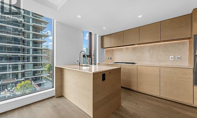 1002 1408 Robson Str...