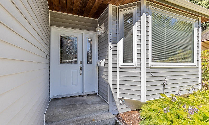 9435 149A Street Sur...