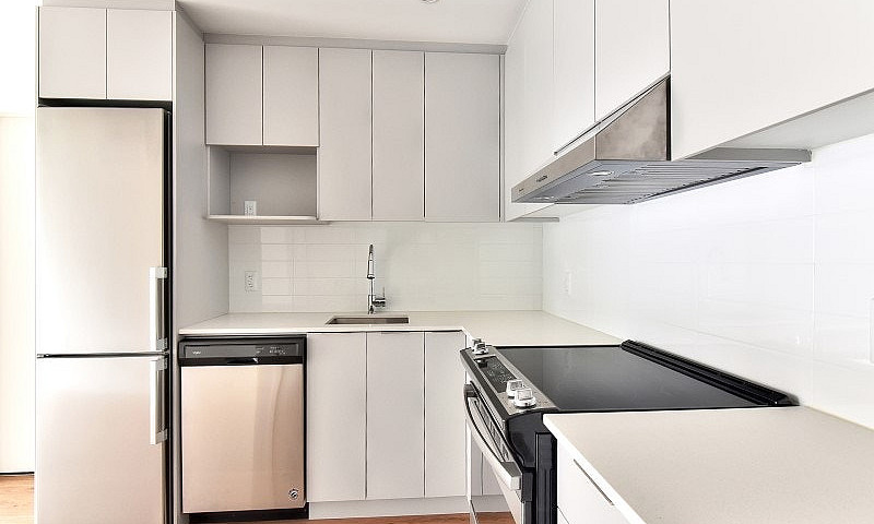 3.5 Condo Appartemen...