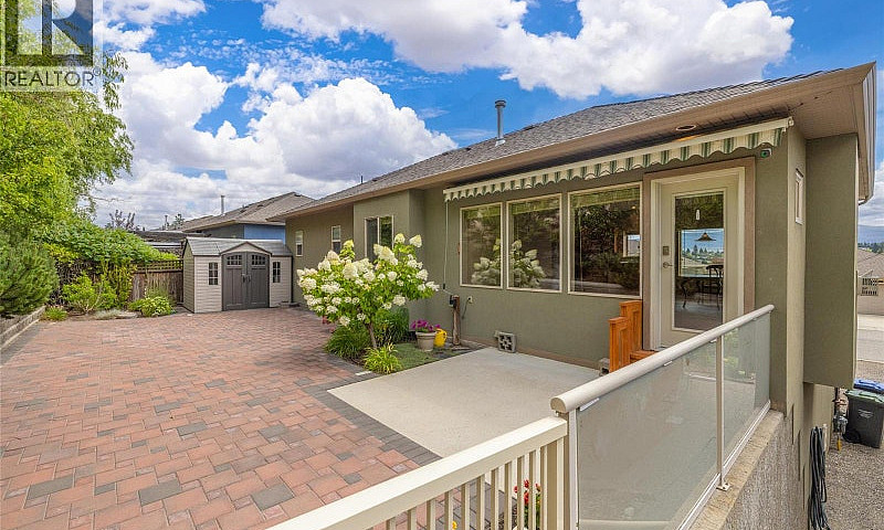 2060 Spyglass Way We...
