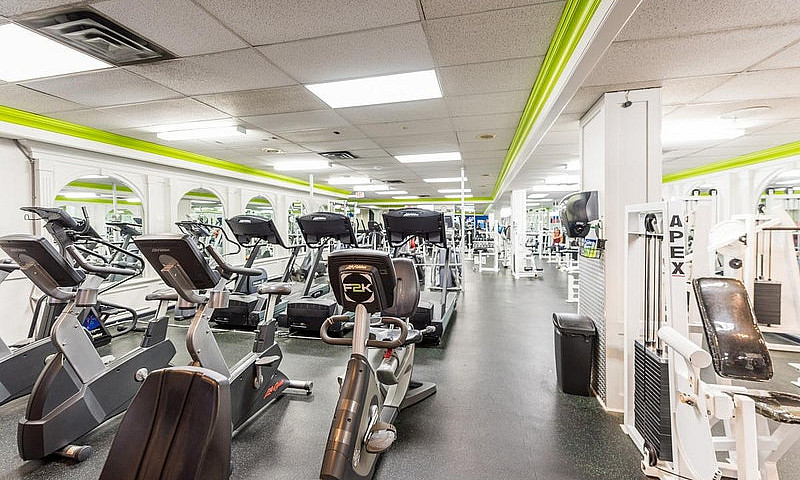 1365Ou Apartment For...