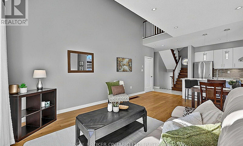 31 Lyall Stokes Circ...