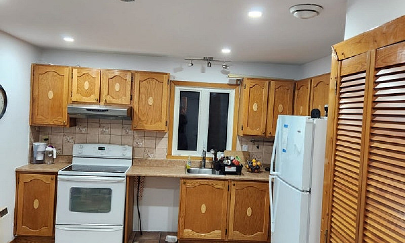 House For Rent In La...