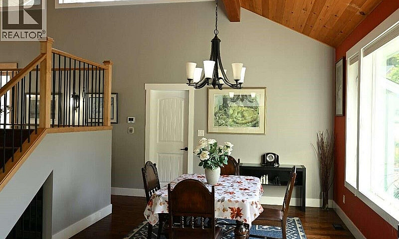 2625 Streamside Pl M...