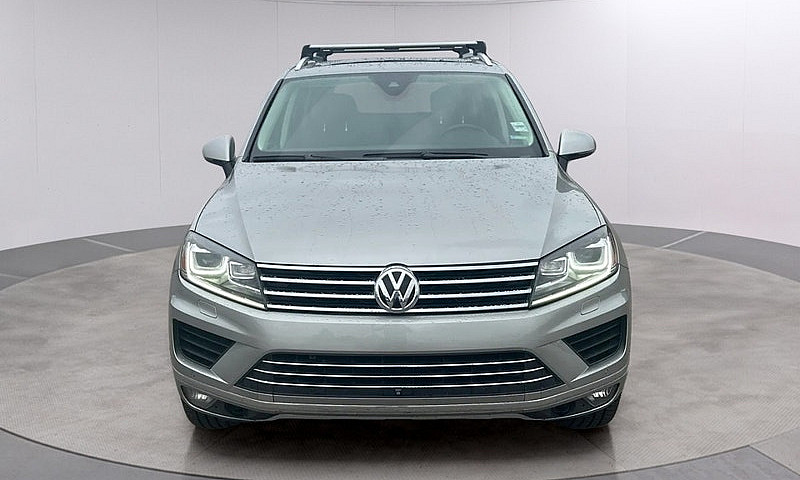 2016 Volkswagen Toua...