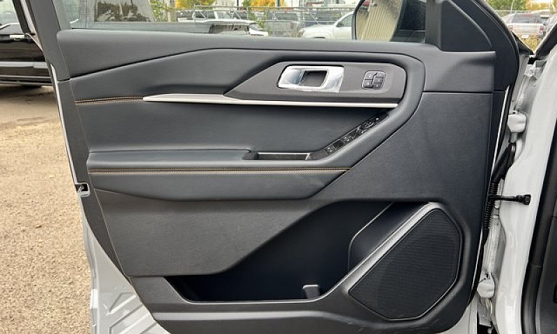 2027 Ford Explorer T...