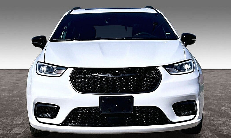 2025 Chrysler Pacifi...