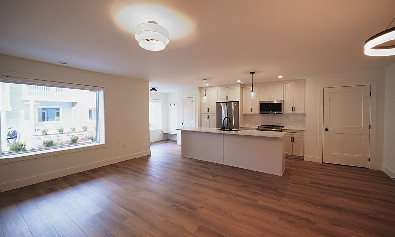 2-Bed, 2-Bath In Can...