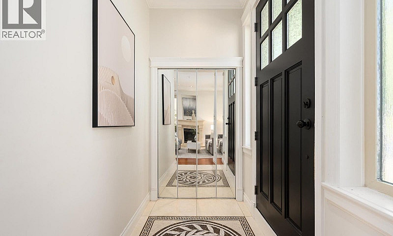 6387 Prince Albert S...