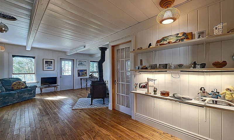 $384,000 - Country H...