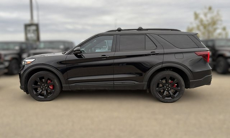 2022 Ford Explorer S...