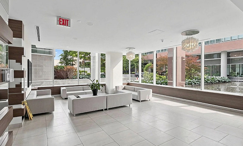 Furnished 1 Bedroom+...